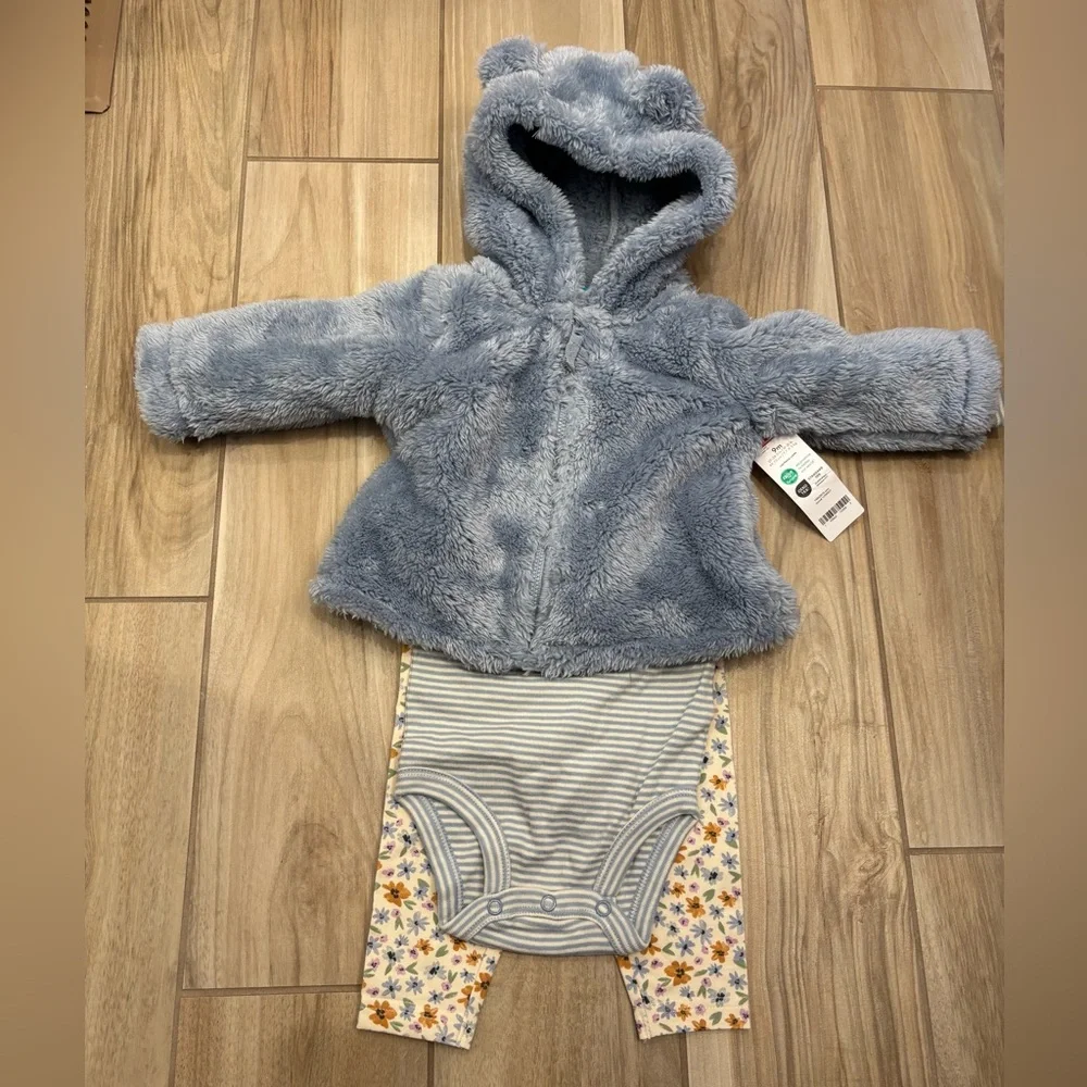 NWT Carter’s fuzzy bear ears 3pc set
